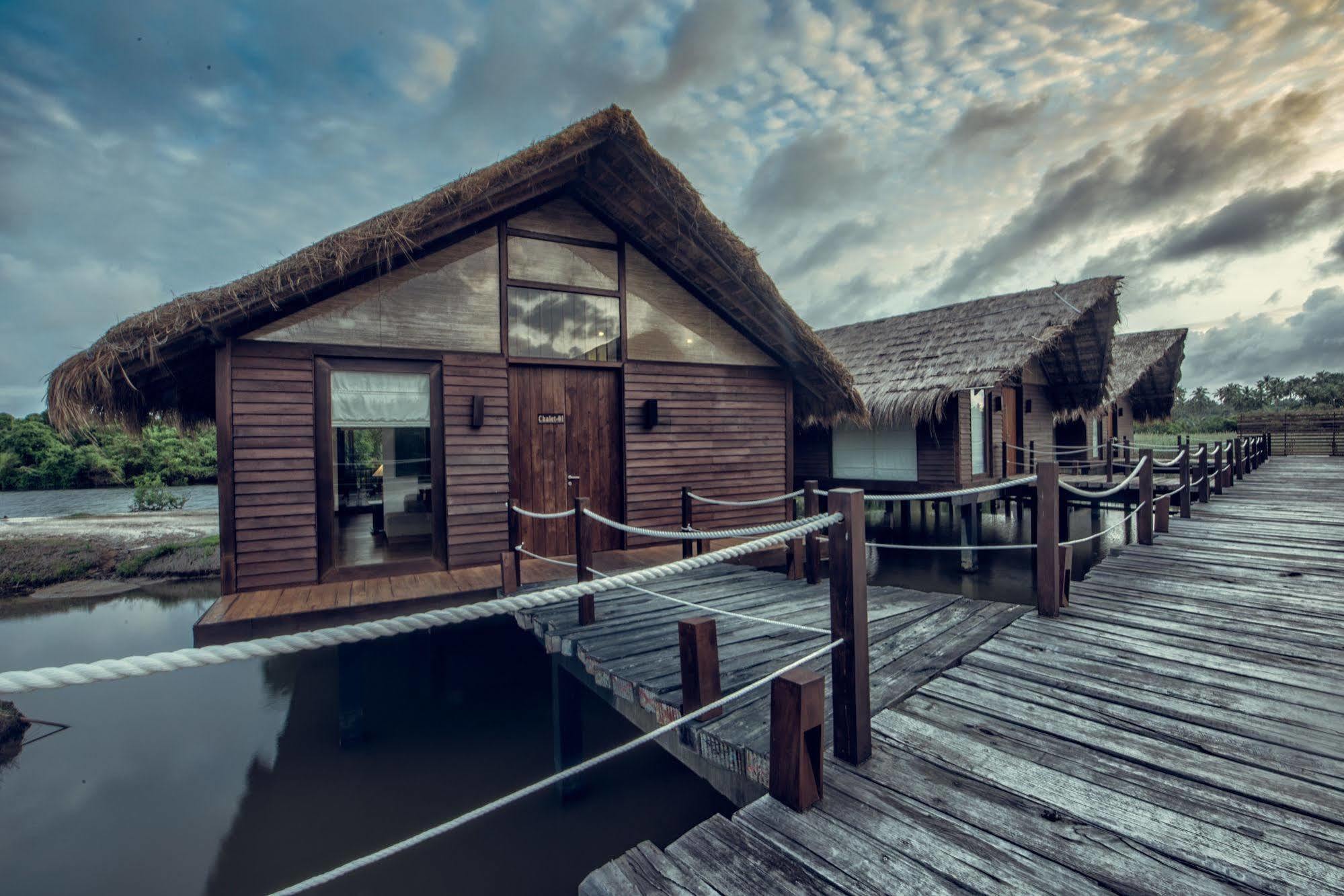 Suriya Resort Wayikkal Exterior foto